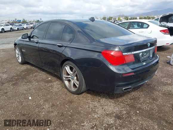 2011 BMW 7 Series 750i with VIN WBAKA8C50BCY36367, listed as a IAAI auction lot 41714313 with 109,707 mi miles. Bid and sale history available at carsss.com. Image 3.