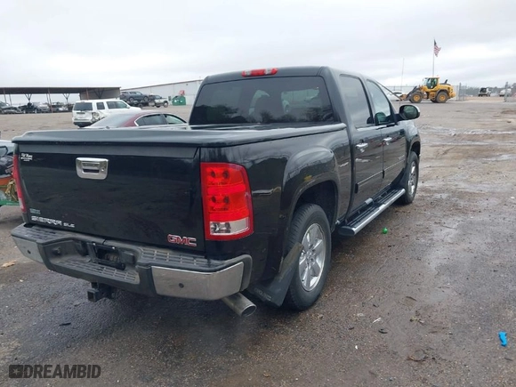 2011 GMC Sierra 1500 SLE with VIN 3GTP1VE02BG344185, listed as a IAAI auction lot 41111699 with 126,010 mi miles. Bid and sale history available at carsss.com. Image 4.