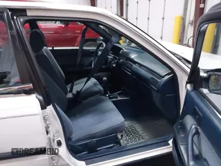 1990 Toyota Camry z VIN JT2SV21E5L3398379, wystawiony jako IAAI lot #41699413 z przebiegiem 100 136 mil mil oraz . Historia ofert i sprzedaży dostępna na DreamBid. Obrazek 5.