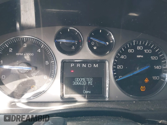 2007 Cadillac Escalade ESV with VIN 1GYFK66827R305133, listed as a IAAI auction lot 42488643 with 306,633 mi miles and . Bid and sale history available at DreamBid. Image 7.