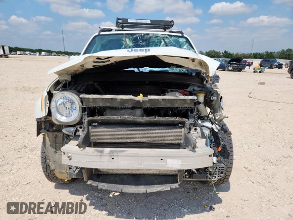 2018 Jeep Renegade Latitude with VIN ZACCJBBB2JPH65906, listed as a Copart auction lot 58846045 with 88,051 mi miles and Salvage title. Bid and sale history available at DreamBid. Image 5.