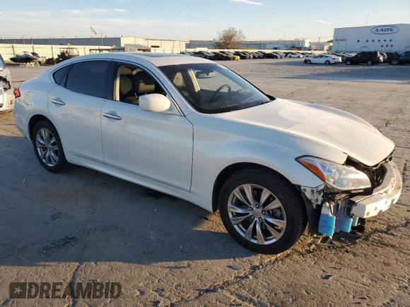 2013 Infiniti M37 with VIN JN1BY1AR3DM604924, listed as a Copart auction lot 82312264 with 110,159 mi miles and Salvage Title. Bid and sale history available at carsss.com. Image 4.