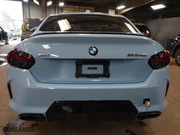 2025 BMW 2 Series M240i xDrive with VIN 3MW53CM06S8F07175, listed as a IAAI auction lot 42003088 with 2,212 mi miles. Bid and sale history available at carsss.com. Image 17.