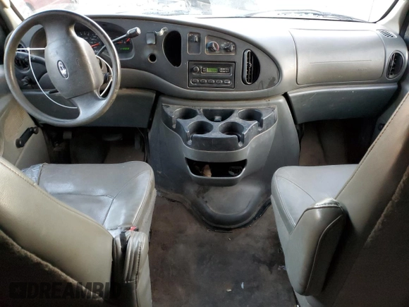 2008 Ford Econoline Cargo Commercial with VIN 1FTNE24W58DA04003, listed as a Copart auction lot 83749744 with 210,905 mi miles and Salvage title. Bid and sale history available at DreamBid. Image 8.