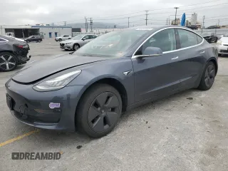 2018 Tesla Model 3 Long Range Battery z VIN 5YJ3E1EA5JF158388, wystawiony jako Copart lot #50659985 z przebiegiem 90 705 mil mil oraz Szkoda całkowita • Salvage title. Historia ofert i sprzedaży dostępna na DreamBid. Obrazek 1.