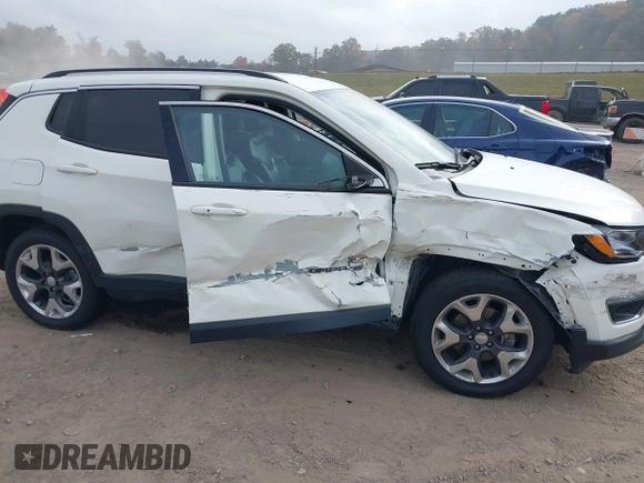 2019 Jeep Compass Limited with VIN 3C4NJCCBXKT676236, listed as a IAAI auction lot 40678393 with 74,532 mi miles. Bid and sale history available at carsss.com. Image 6.