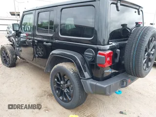 2024 Jeep Wrangler Sahara z VIN 1C4RJXP64RW270477, wystawiony jako IAAI lot #42782122 z przebiegiem Nie podano mil oraz . Historia ofert i sprzedaży dostępna na DreamBid. Obrazek 3.