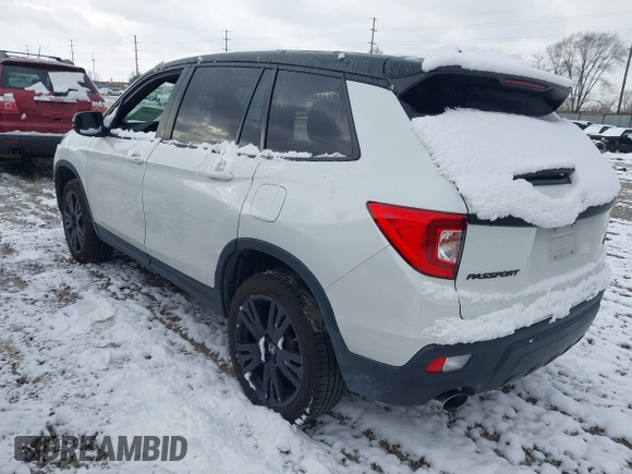 2021 Honda Passport Sport with VIN 5FNYF8H29MB009406, listed as a IAAI auction lot 41246817 with 71,997 mi miles and . Bid and sale history available at DreamBid. Image 3.