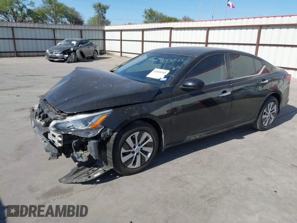 2019 Nissan Altima S with VIN 1N4BL4BV0KC220973, listed as a IAAI auction lot 41826949 with 71,177 mi miles and . Bid and sale history available at DreamBid. Image 2.