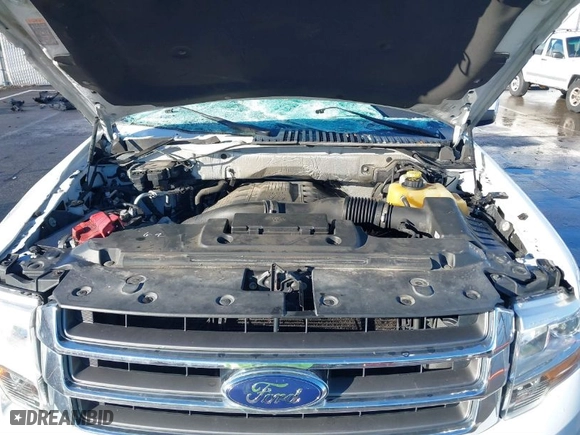 2016 Ford Expedition Limited with VIN 1FMJU2ATXGEF33057, listed as a IAAI auction lot 41103537 with 157,514 mi miles. Bid and sale history available at carsss.com. Image 10.