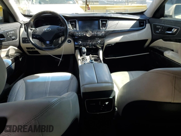 2017 Kia K900 Luxury with VIN KNALW4D42H6035399, listed as a Copart auction lot 46071465 with 111,051 mi miles and Clean Title. Bid and sale history available at carsss.com. Image 8.