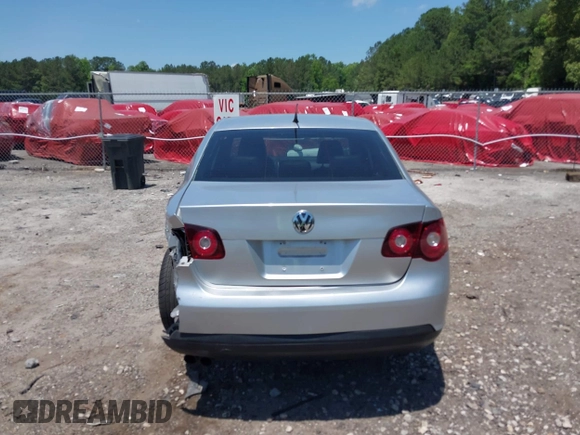 2010 Volkswagen Jetta Limited Edition with VIN 3VWRX7AJ1AM099362, listed as a IAAI auction lot 42318046 with 264,425 mi miles and . Bid and sale history available at DreamBid. Image 16.