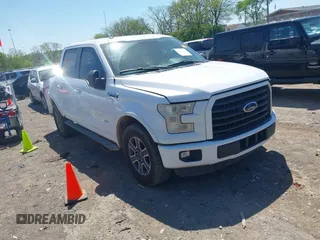2015 Ford F-150 XL with VIN 1FTEW1CP5FKE17727, listed as a IAAI auction lot 42038024 with 142,441 mi miles. Bid and sale history available at carsss.com. Image 1.
