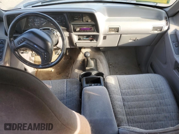 1994 Ford Explorer Eddie Bauer z VIN 1FMDU34X7RUB79993, wystawiony jako Copart lot #79817114 z przebiegiem 52 934 mil mil oraz Szkoda całkowita • Salvage title. Historia ofert i sprzedaży dostępna na DreamBid. Obrazek 8.