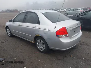 2008 Kia Spectra EX with VIN KNAFE122885522404, listed as a IAAI auction lot 41918687 with 127,060 mi miles. Bid and sale history available at carsss.com. Image 3.