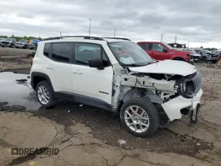 2022 Jeep Renegade Latitude with VIN ZACNJDB10NPN90182, listed as a Copart auction lot 60963885 with 25,884 mi miles and Salvage title. Bid and sale history available at DreamBid. Image 4.