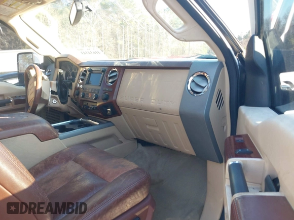 2012 Ford F-250 XL z VIN 1FT7W2BT4CEC74924, wystawiony jako IAAI lot #41634343 z przebiegiem 266 069 mil mil oraz . Historia ofert i sprzedaży dostępna na DreamBid. Obrazek 5.