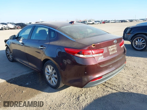 2016 Kia Optima LX z VIN 5XXGT4L36GG001942, wystawiony jako IAAI lot #41236894 z przebiegiem 125 376 mil mil oraz . Historia ofert i sprzedaży dostępna na DreamBid. Obrazek 3.