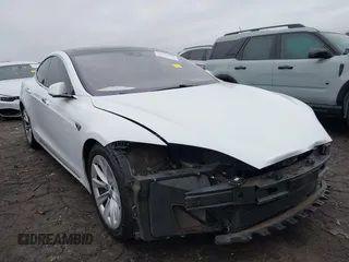 2016 Tesla Model S 90D with VIN 5YJSA1E26GF155962, listed as a IAAI auction lot 41348998 with 134,269 mi miles and . Bid and sale history available at DreamBid. Image 6.
