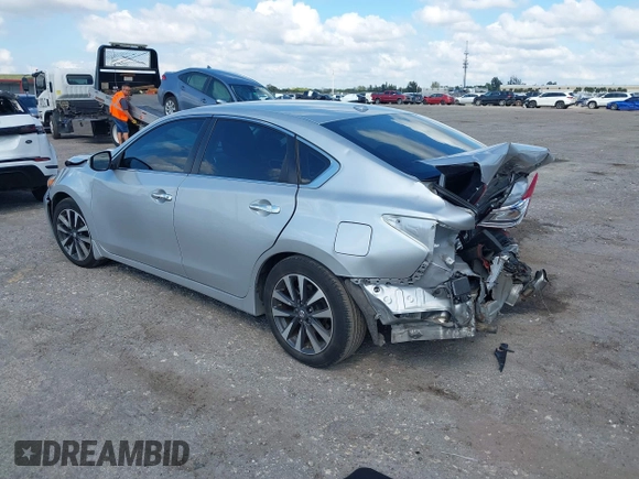 2016 Nissan Altima SR with VIN 1N4AL3AP3GC109477, listed as a IAAI auction lot 41512271 with 47,592 mi miles and . Bid and sale history available at DreamBid. Image 3.