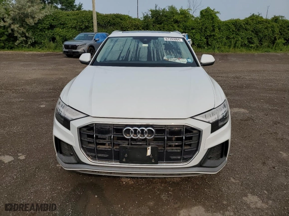 2022 Audi Q8 Premium Plus with VIN WA1EVBF14ND031829, listed as a Copart auction lot 67395064 with 0 miles and Salvage Title. Bid and sale history available at carsss.com. Image 5.