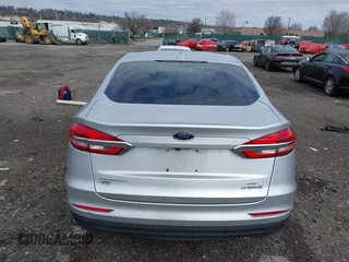 2019 Ford Fusion Hybrid SE with VIN 3FA6P0LU9KR104886, listed as a IAAI auction lot 41742835 with 1 mi miles. Bid and sale history available at carsss.com. Image 15.