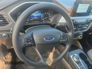 2021 Ford Escape SE Hybrid z VIN 1FMCU0BZ3MUA54870, wystawiony jako IAAI lot #42510106 z przebiegiem 36 098 mil mil oraz . Historia ofert i sprzedaży dostępna na DreamBid. Obrazek 16.