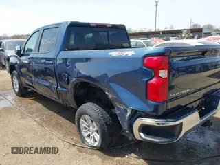 2020 Chevrolet Silverado 1500 LT with VIN 3GCUYDED3LG339171, listed as a IAAI auction lot 42057209 with 127,093 mi miles and . Bid and sale history available at DreamBid. Image 3.
