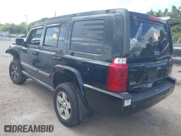 2007 Jeep Commander Sport with VIN 1J8HG48K57C505688, listed as a IAAI auction lot 42155522 with 216,505 mi miles and . Bid and sale history available at carsss.com. Image 3.