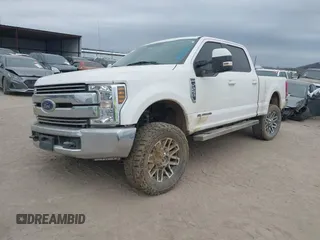 2018 Ford Super Duty F-250 SRW XL with VIN 1FT7W2BT0JEB65096, listed as a IAAI auction lot 41685411 with 124,359 mi miles. Bid and sale history available at carsss.com. Image 21.