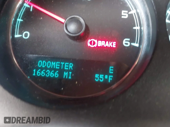 2010 GMC Sierra 1500 Denali z VIN 3GTRKXE26AG222270, wystawiony jako IAAI lot #41974112 z przebiegiem 166 366 mil mil oraz . Historia ofert i sprzedaży dostępna na DreamBid. Obrazek 7.