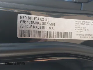 2024 Jeep Grand Cherokee Laredo z VIN 1C4RJHAG0RC235461, wystawiony jako IAAI lot #40354033 z przebiegiem 589 mil mil oraz . Historia ofert i sprzedaży dostępna na DreamBid. Obrazek 9.