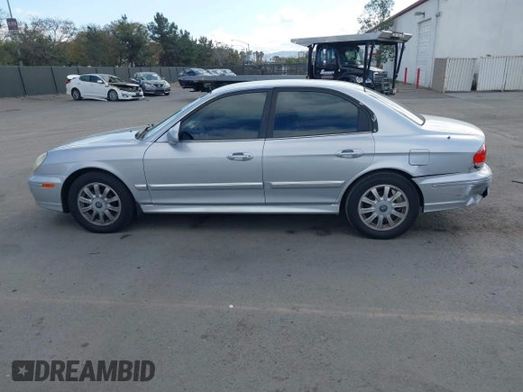 2003 Hyundai Sonata GLS with VIN KMHWF35H93A897855, listed as a IAAI auction lot 41527610 with 122,010 mi miles. Bid and sale history available at carsss.com. Image 14.