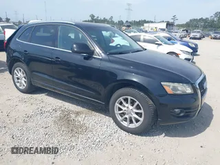2010 Audi Q5 Premium Plus z VIN WA1LKAFP1AA004162, wystawiony jako IAAI lot #42092295 z przebiegiem 229 917 mil mil oraz . Historia ofert i sprzedaży dostępna na DreamBid. Obrazek 1.