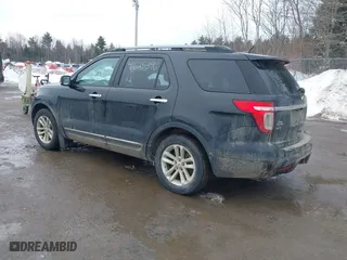 2014 Ford Explorer XLT with VIN 1FM5K8D85EGA00634, listed as a IAAI auction lot 41625396 with 190,926 mi miles. Bid and sale history available at carsss.com. Image 3.