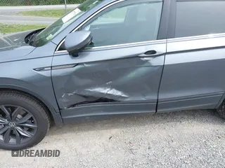 2022 Volkswagen Tiguan SE с VIN 3VV2B7AX7NM014782, выставлен на аукционе IAAI как лот 42277769 с пробегом 97 120 миль миль и . История ставок и продаж доступна на DreamBid. Изображение 6.