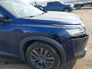2022 Nissan Pathfinder SL z VIN 5N1DR3CD1NC219638, wystawiony jako IAAI lot #41691060 z przebiegiem 38 365 mil mil oraz . Historia ofert i sprzedaży dostępna na DreamBid. Obrazek 18.