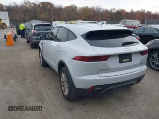 2019 Jaguar E-Pace S z VIN SADFJ2FX9K1Z43027, wystawiony jako IAAI lot #40888936 z przebiegiem 67 354 mil mil oraz . Historia ofert i sprzedaży dostępna na DreamBid. Obrazek 3.