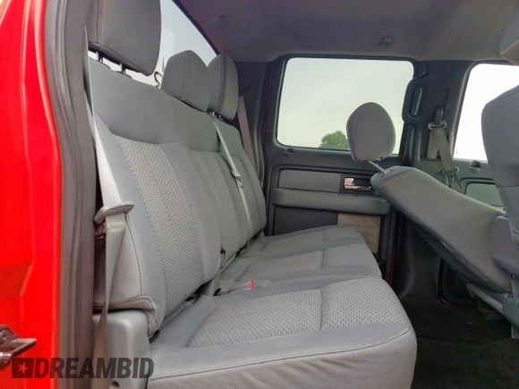 2012 Ford F-150 XL z VIN 1FTFW1CT8CKD38369, wystawiony jako Copart lot #56961895 z przebiegiem 245 016 mil mil oraz Szkody całkowita. Historia ofert i sprzedaży dostępna na DreamBid. Obrazek 10.