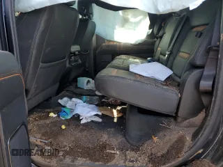 2024 GMC Sierra 2500HD AT4 z VIN 1GT49PE77RF264722, wystawiony jako Copart lot #49703595 z przebiegiem Nie podano mil oraz Szkoda całkowita • Salvage title. Historia ofert i sprzedaży dostępna na DreamBid. Obrazek 10.