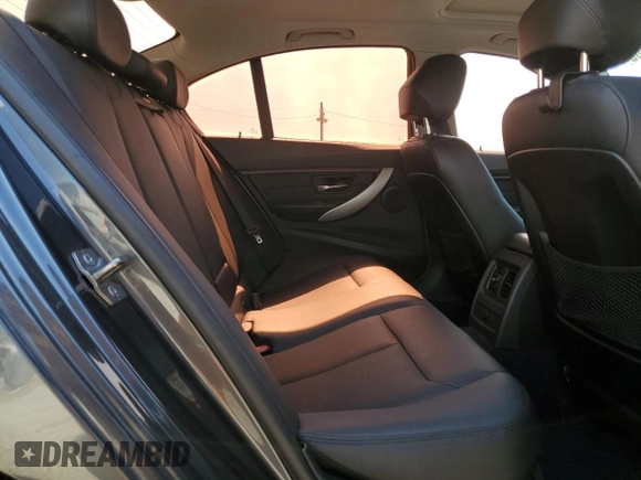 2013 BMW 3 Series 328i с VIN WBA3A5C53DF352746, выставлен на аукционе Copart как лот 59400105 с пробегом 210 767 миль миль и Чистый • Clean title. История ставок и продаж доступна на DreamBid. Изображение 10.