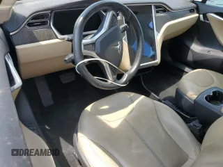 2013 Tesla Model S с VIN 5YJSA1DNXDFP04134, выставлен на аукционе Copart как лот 62660125 с пробегом 150 560 миль миль и Чистый • Clean title. История ставок и продаж доступна на DreamBid. Изображение 8.