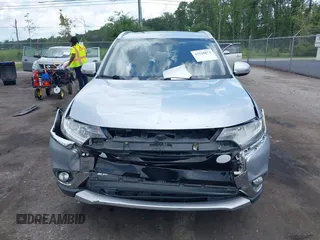 2017 Mitsubishi Outlander SE with VIN JA4AD3A31HZ050863, listed as a IAAI auction lot 42528872 with 98,136 mi miles and . Bid and sale history available at DreamBid. Image 12.