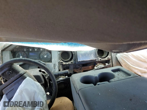 2011 Ford F-250 XL with VIN 1FT7X2BT3BEA48305, listed as a Copart auction lot 58545235 with Not provided miles and Non repairable. Bid and sale history available at DreamBid. Image 8.