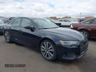 2021 Audi A6 Premium z VIN WAUD3AF20MN104078, wystawiony jako IAAI lot #42034978 z przebiegiem 57 530 mil mil oraz . Historia ofert i sprzedaży dostępna na DreamBid. Obrazek 1.