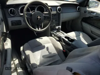 2008 Ford Mustang Deluxe with VIN 1ZVHT84N485114951, listed as a Copart auction lot 52643185 with 123,564 mi miles and Clean Title. Bid and sale history available at carsss.com. Image 8.