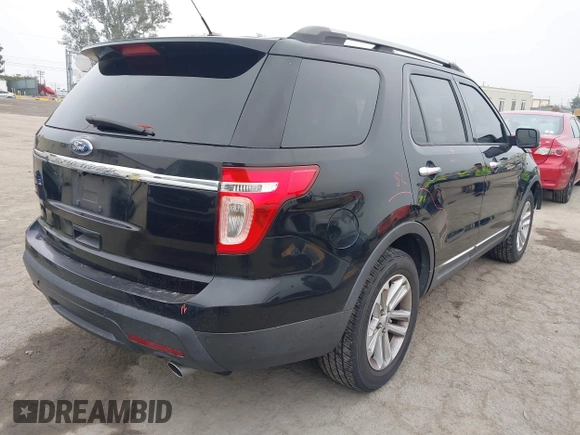 2012 Ford Explorer XLT with VIN 1FMHK7D87CGA17407, listed as a IAAI auction lot 42485101 with 115,712 mi miles and . Bid and sale history available at DreamBid. Image 4.