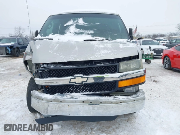 2005 Chevrolet Express Passenger with VIN 1GAHG39U151241968, listed as a IAAI auction lot 41281430 with 148,748 mi miles and . Bid and sale history available at DreamBid. Image 6.