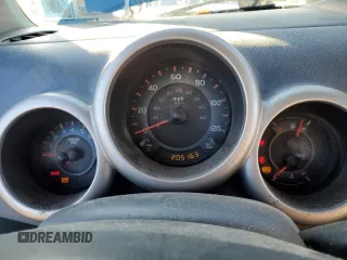 2006 Honda Element with VIN 5J6YH27366L028314, listed as a Copart auction lot 82013204 with 205,163 mi miles and Salvage Title. Bid and sale history available at DreamBid. Image 9.