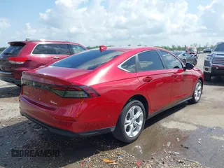 2024 Honda Accord LX z VIN 1HGCY1F23RA010647, wystawiony jako IAAI lot #42082178 z przebiegiem 26 514 mil mil oraz . Historia ofert i sprzedaży dostępna na DreamBid. Obrazek 4.